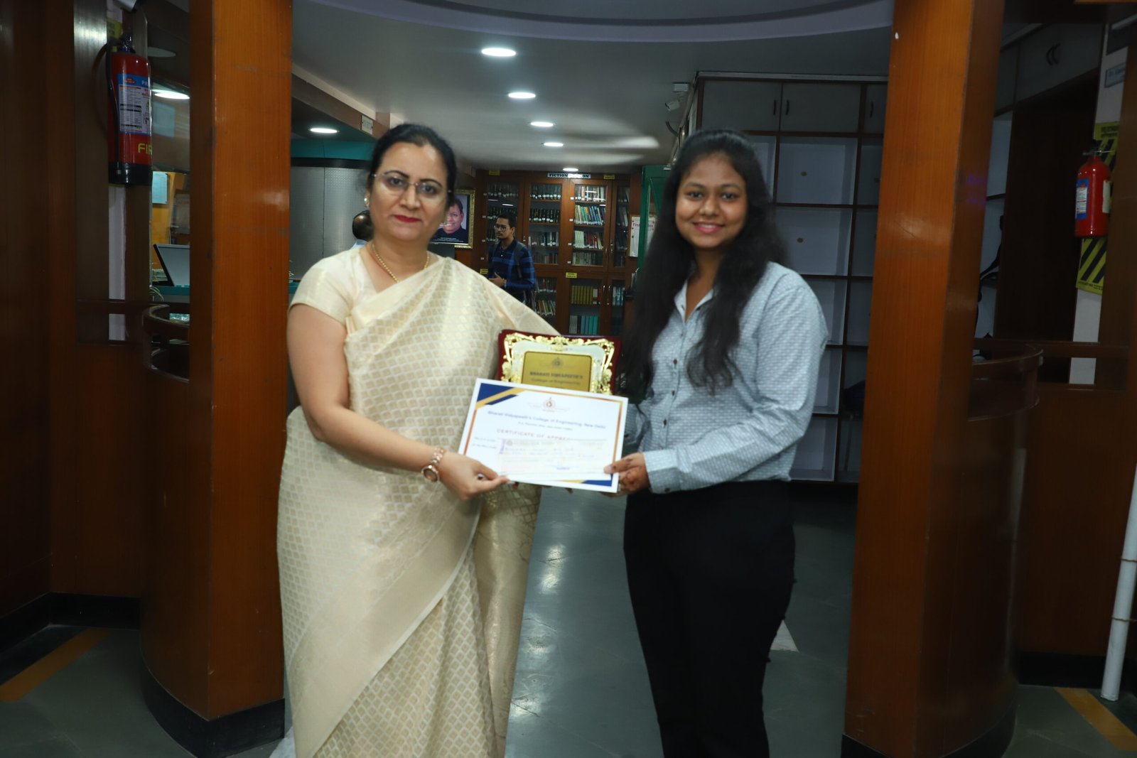 Best Outgoing Student Ceremony – Bharati Vidyapeeths College of Engineering
